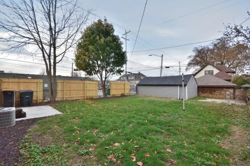 2321 60th St, Milwaukee WI  53219-2129 exterior