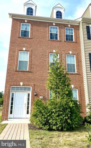 928 Shepard Ave, Bear DE  19701-6836 exterior