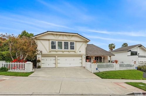 676 Margo Ave, Long Beach, CA 90803-2107