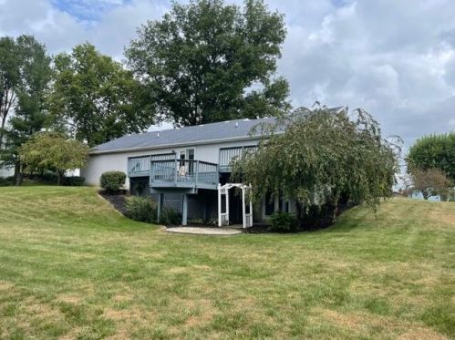 2310 Chickasaw Dr, London OH  43140-9014 exterior