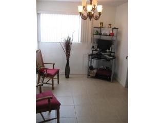 211 68th Ter, Hollywood FL  33024-7527 exterior