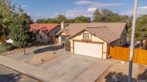 43318 11th St, Lancaster, CA 93535-4887