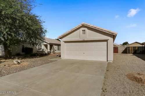 15726 Cottonwood St, Sun City AZ  85374-4334 exterior