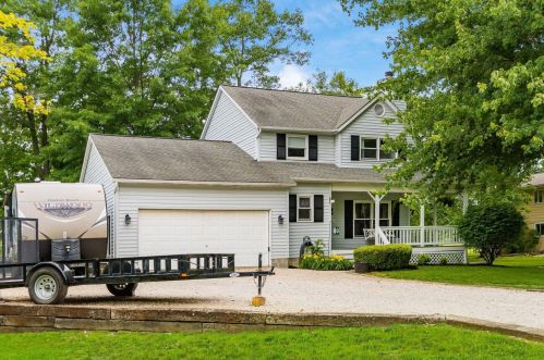 92 Lookout Ln, Pataskala, OH 43062-9148