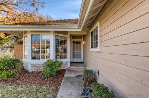 5431 Gooseberry Way, Oceanside, CA 92057-4638