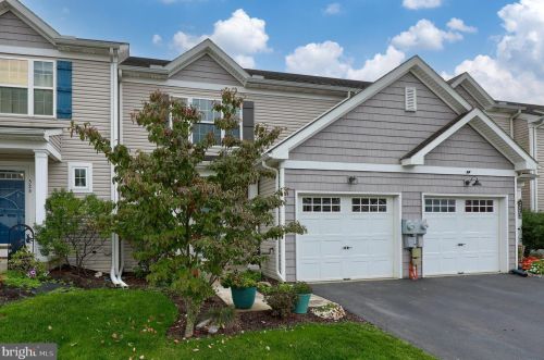 520 Fox Ridge Ln, Lebanon, PA 17042-7665
