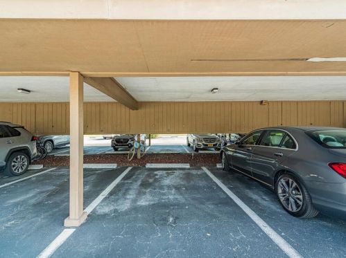 543 Seaview Ct, Marco Island FL  34145-2618 exterior