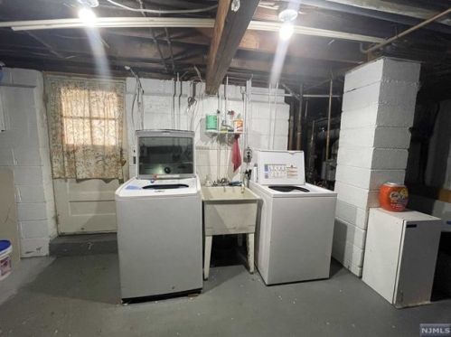 94 Maitland Pl, Outwater NJ  07026-1230 exterior