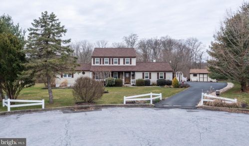 1429 Farview Ln, Pottstown, PA 19464-1348