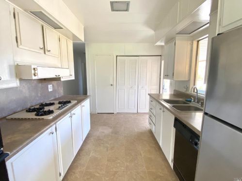 183 Westgate Cir, Santa Rosa CA  95401-9026 exterior