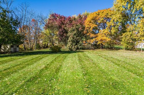 205 Jackson Rd, Gilbertsville, PA 19525-9569