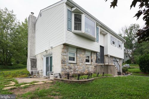 1257 Oakdale Dr, Pottstown, PA 19464-2719