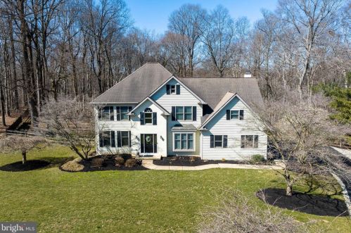155 Stonegate Dr, Landenberg, PA 19350-9566