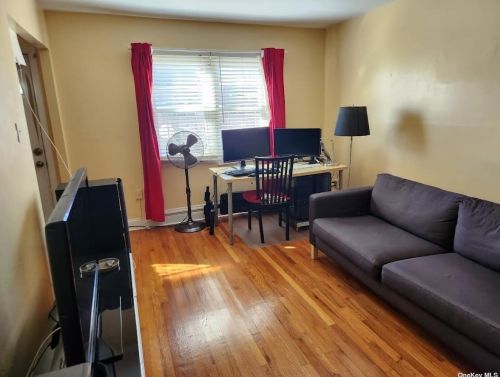 145-44 229th St, Jamaica, NY 11413-2101