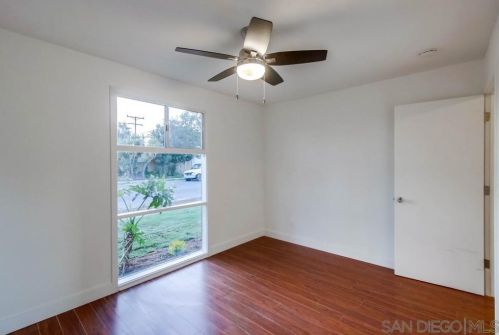 5027 Glasgow Dr, San Diego CA 92117-1037 exterior