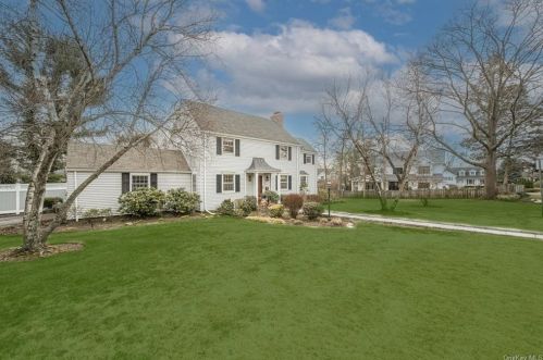 6 Pilgrim Rd, Scarsdale, NY 10583-6726