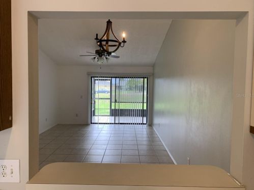 20 Pine Island Cir, Kissimmee, FL 34743-8150
