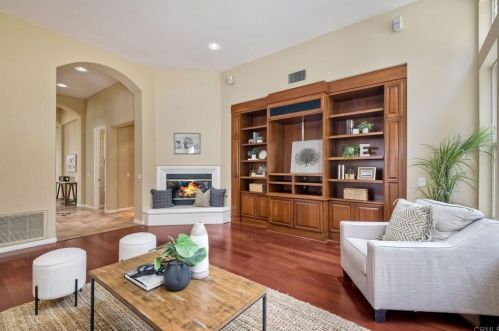 1351 Cassins St, Carlsbad CA  92011-4857 exterior