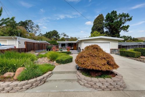 1789 Sarah Dr, Pinole CA  94564-2211 exterior