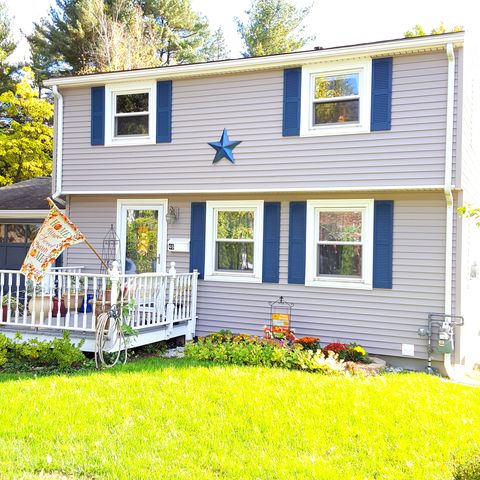 46 Fairmount St, Nashua NH  03064-2571 exterior