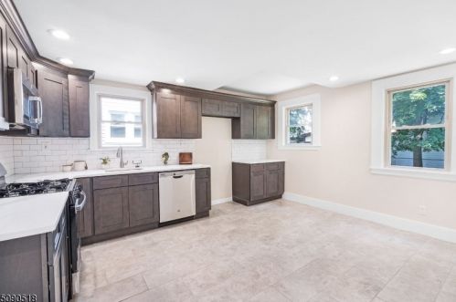 14 Grant Ave, East Orange, NJ 07017-4631