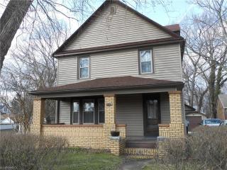 1179 Waterloo Rd, Akron, OH 44306-3803