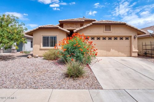 1867 Goldstone St, Sierra Vista, AZ 85635-5583