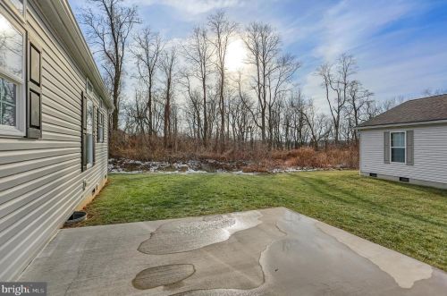 5 Laurie Dr, Lees Cross Roads PA  17257-8150 exterior