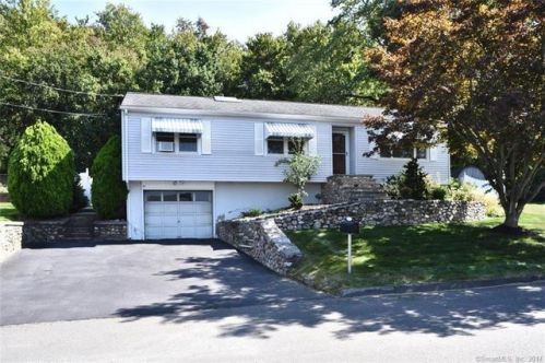 7 Sharyl Dr, Ansonia, CT 06401-2025
