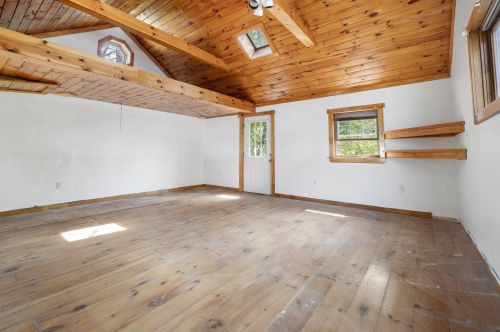 3 Margaret Ave, Raymond NH  03077-2052 exterior