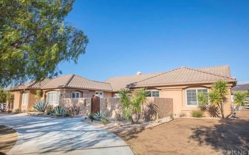 35023 Caprock Rd, Santa Clarita, CA 91390-5428