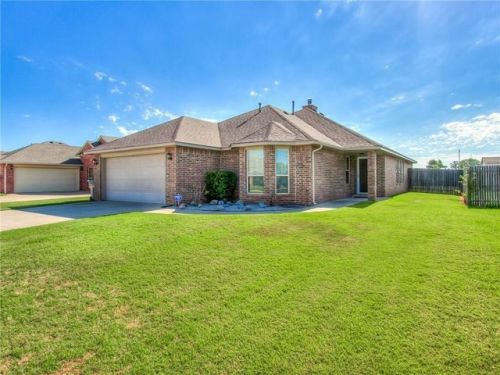 620 Kaylee Ln, Mustang, OK 73064-5514