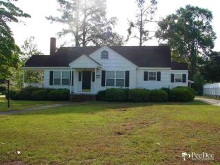 916 Park Ave, Marion, SC 29571-2230