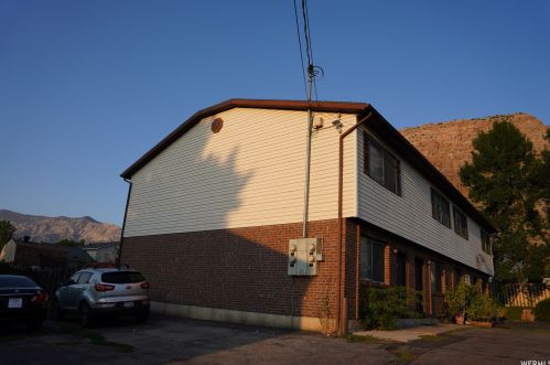 870 Jackson Ave, Ogden, UT 84404-6637