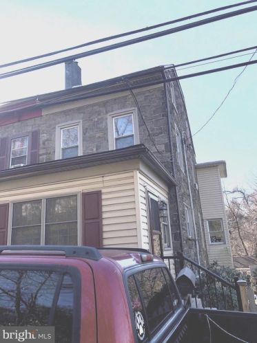 334 Church Rd, Melrose Park, PA 19027-2730
