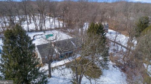 14 Arbor Cir, Glen Mills, PA 19342-1209