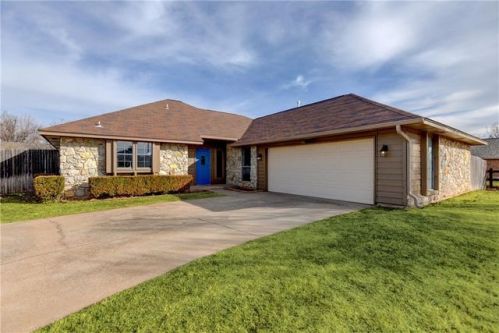 3900 Landmark Rd, Yukon, OK 73099-3212