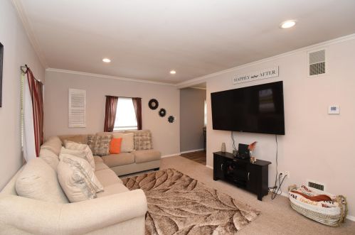 3135 82, Milwaukee WI 53222-3899 exterior