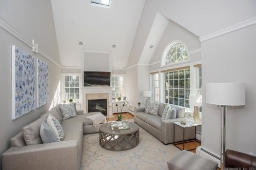 62 Tanton Hill Rd, Ridgefield, CT 06877-3210
