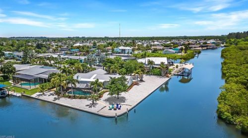 17800 Broadway Ave, Fort Myers Beach, FL 33931-3020