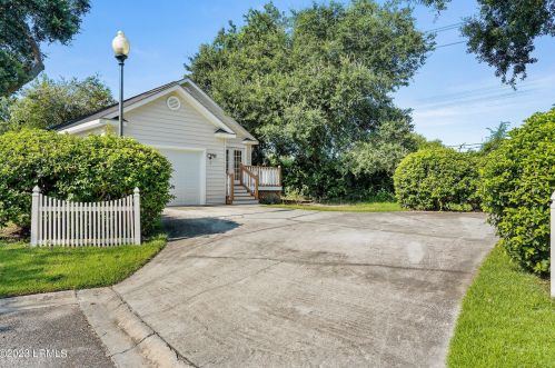 7 Hornsborough Ct, Beaufort, SC 29902-3317