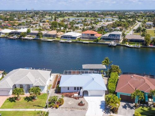 1173 Strawberry Ct, Marco Island, FL 34145-3555