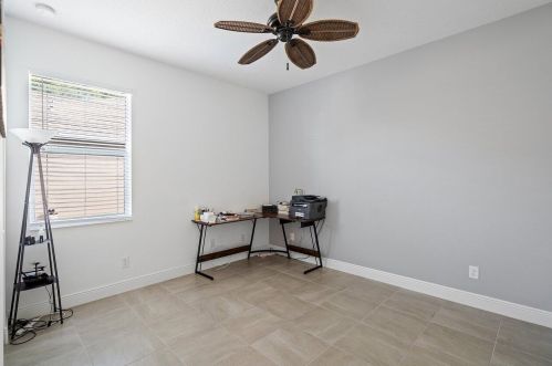 364 Saginaw Ave, Fort Pierce FL  34953-5988 exterior