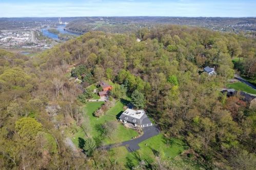 100 Wise Hill Rd, Pittsburgh, PA 15238-2134
