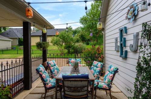 313 Collins St, Argyle TX  76226-2305 exterior