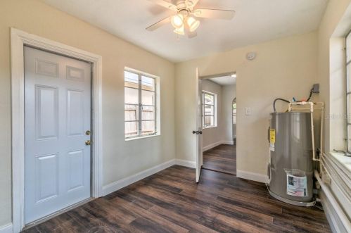 3210 11th Ave, Saint Petersburg FL  33713-5404 exterior