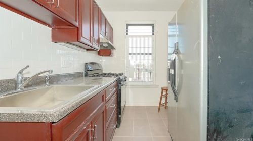1025 Leggett Ave, Bronx, NY 10455-2013