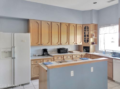 35 Sedona Rd, Sedona AZ 86351-7215 exterior