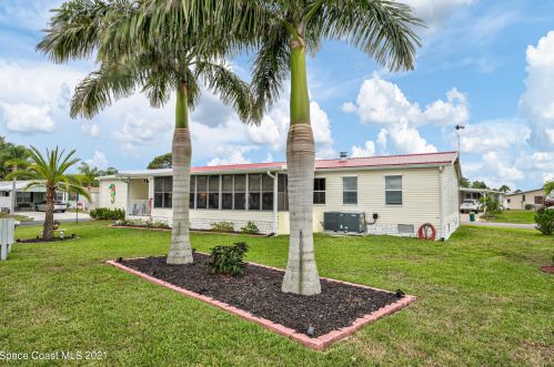 7697 Fox Hunter Cir, Sebastian, FL 32976-7729