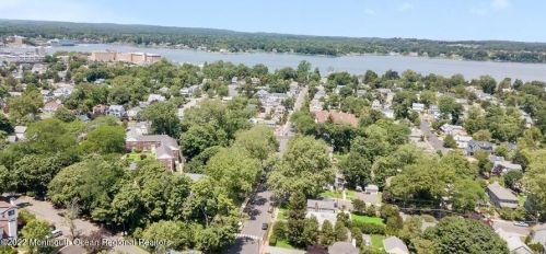 63 Tower Hl Dr, Tinton Falls NJ  07701-2473 exterior